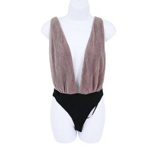 Superdown Niko Deep V Bodysuit Womens S Pink Modern Chic Clubbing Evening Wear‎